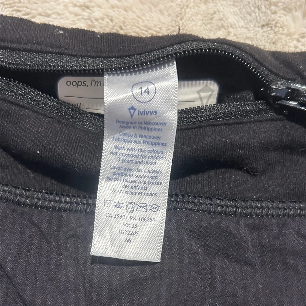 Ivivva Black Athletic Shorts - Picture 2 of 3